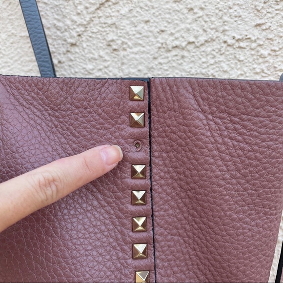 Valentino Rockstud reversible double-sided trapeze tote bag dusty rose and gray - Picture 11 of 17